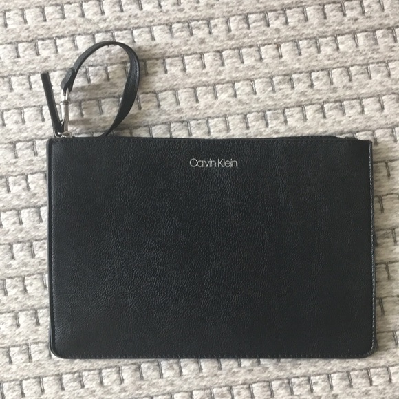Reversible Calvin Klein Tote - Picture 7 of 8